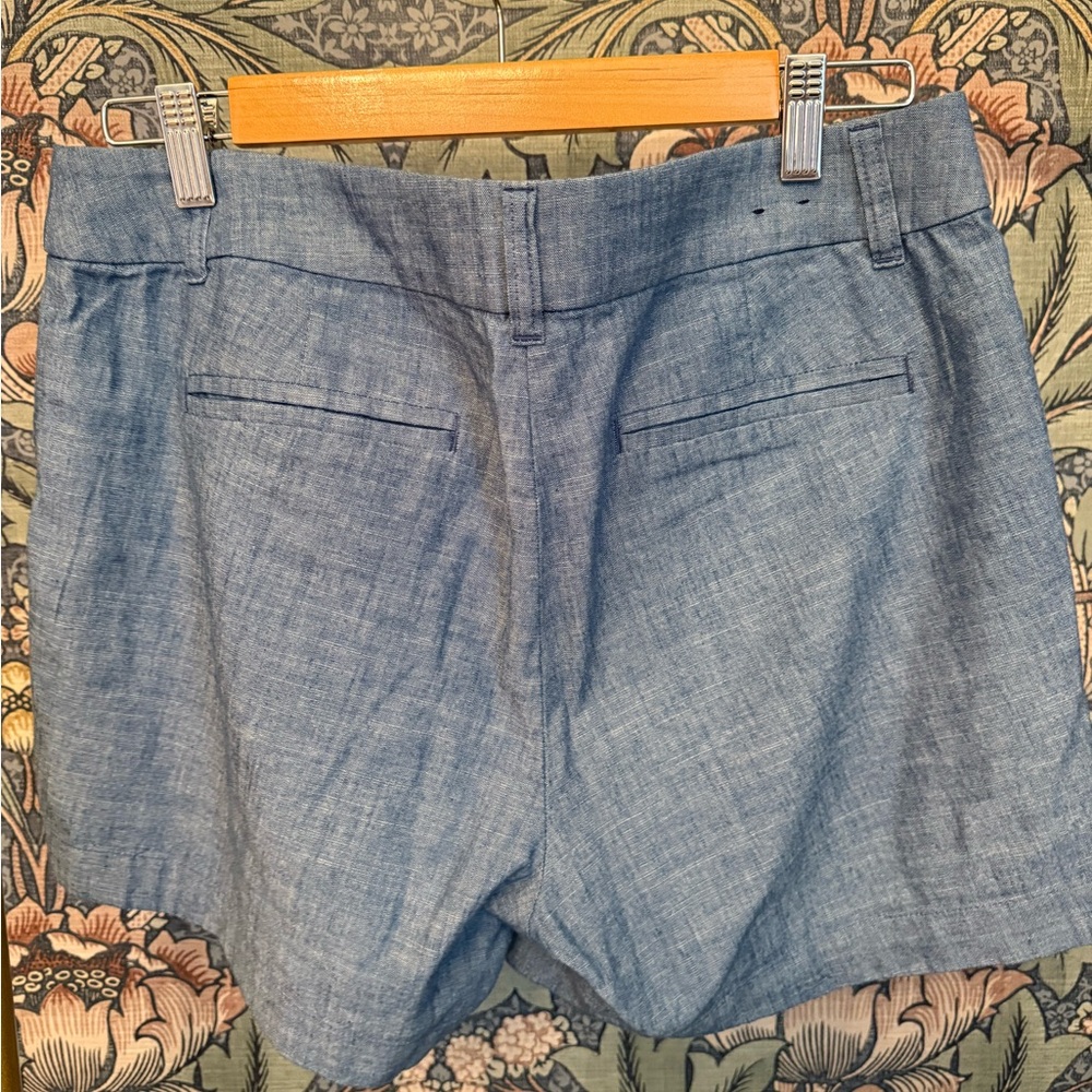 Like New J. Crew Light Blue Chambray Preppy Shorts Sz 10 - Picture 3 of 3